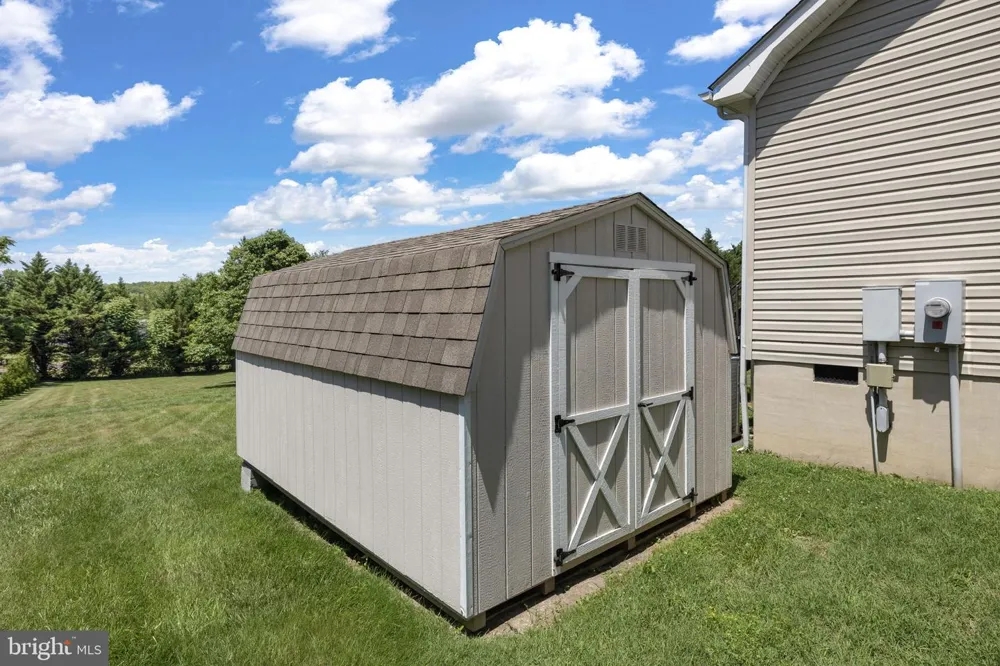249 DERBY LANE Louisa, VA 23093