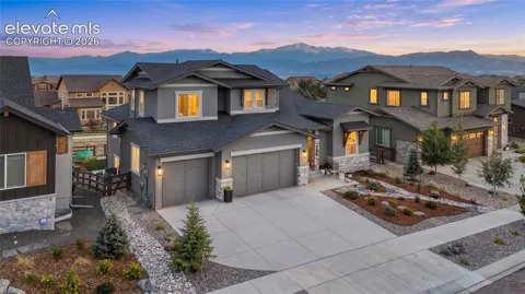 4931 Pearl Lake Way