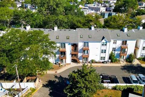 1606 Main Street #R204