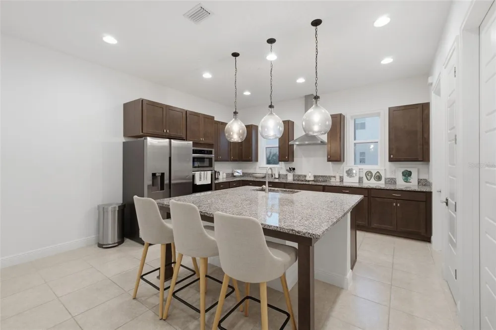 13623 LARKTON LANE Orlando, FL 32832