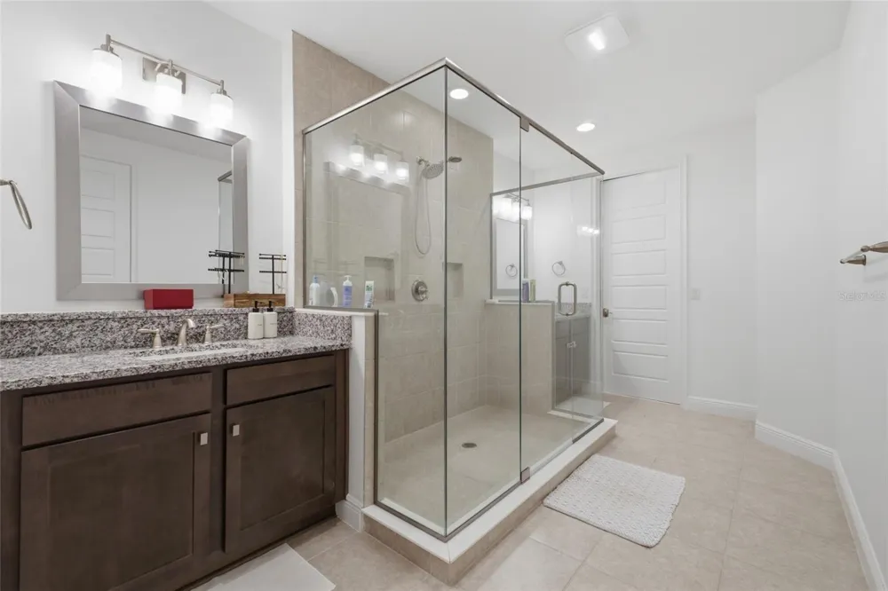 13623 LARKTON LANE Orlando, FL 32832