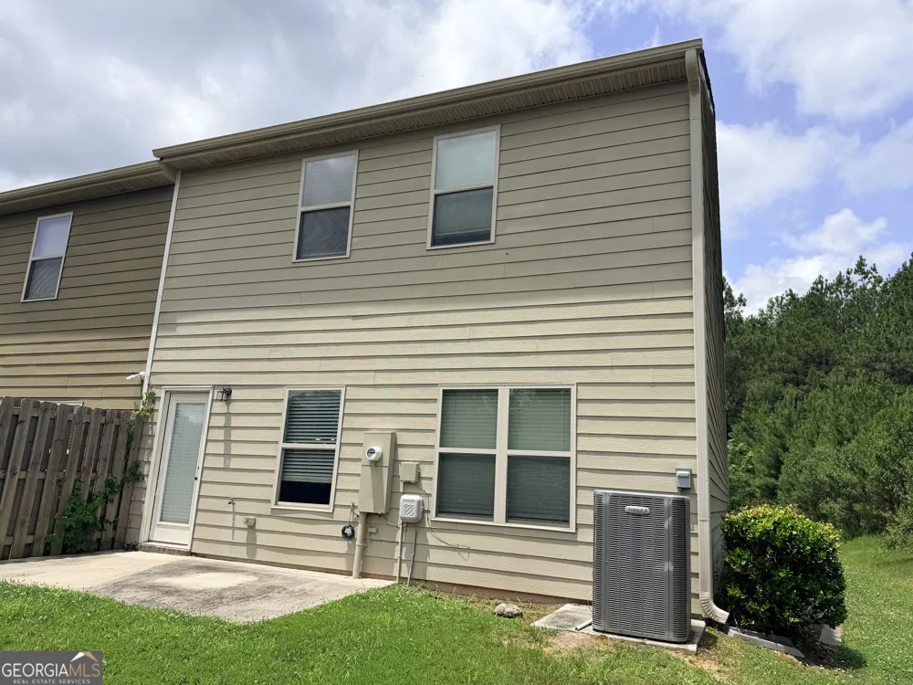 7893 Rock Rose LN Fairburn, GA 30213