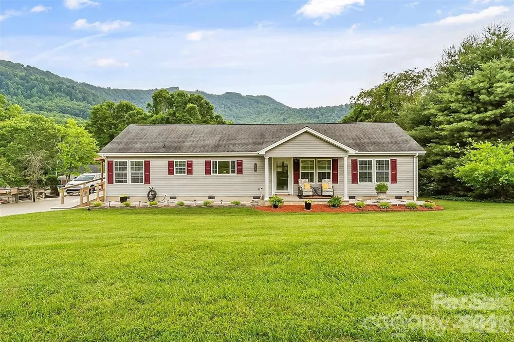 1162 Mountain Breeze Drive #LOT 1 Morganton, NC 28655