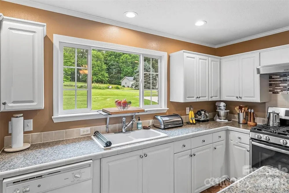 1162 Mountain Breeze Drive #LOT 1 Morganton, NC 28655