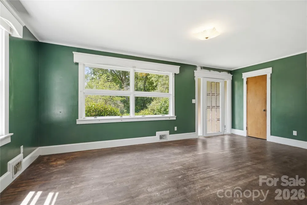 307 Dutchman Avenue Mount Holly, NC 28120
