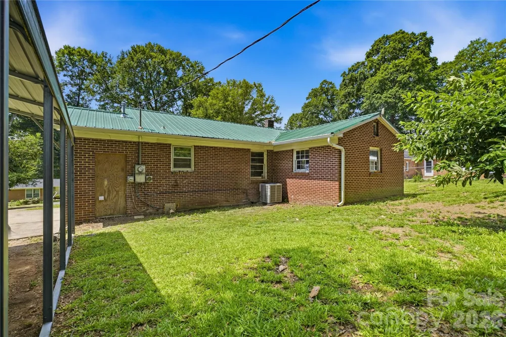 307 Dutchman Avenue Mount Holly, NC 28120