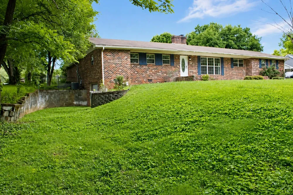 814 Cedar Springs Road Athens, TN 37303