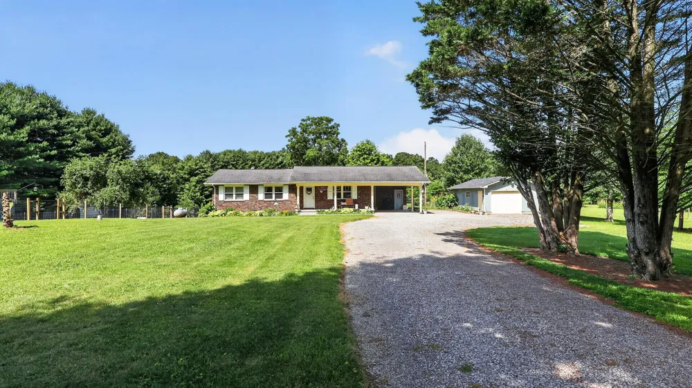 2717 Scenic Highway Rising Fawn, GA 30738
