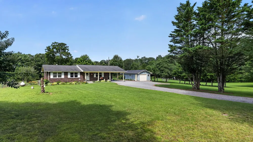2717 Scenic Highway Rising Fawn, GA 30738