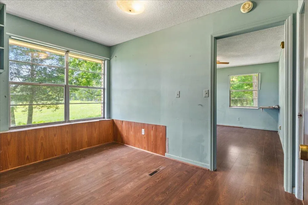 12760 Nopone Valley Road Decatur, TN 37322