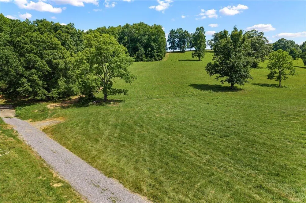 12760 Nopone Valley Road Decatur, TN 37322