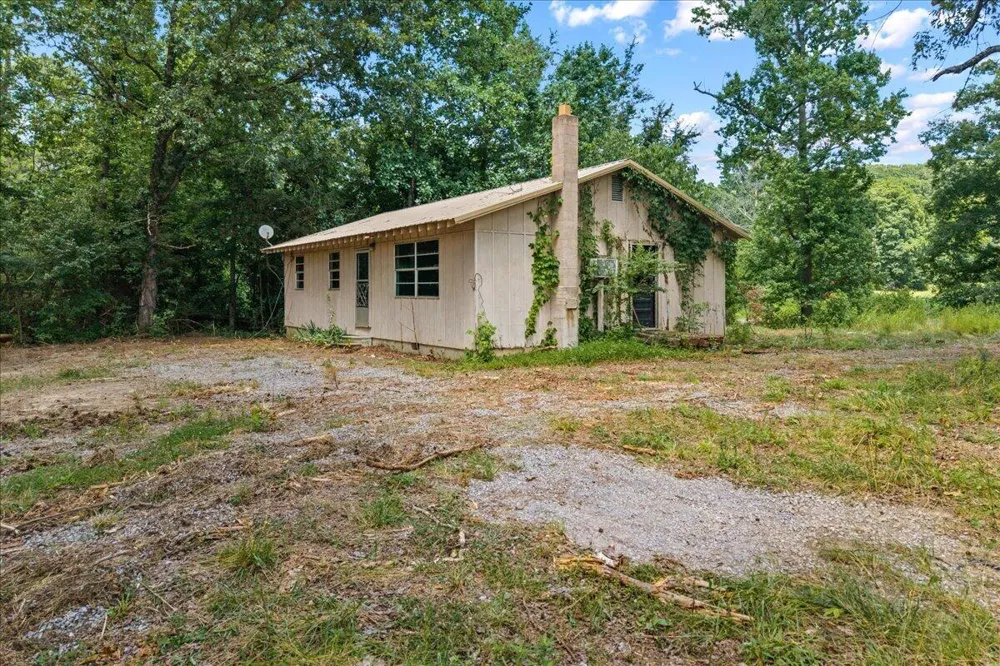 12760 Nopone Valley Road Decatur, TN 37322