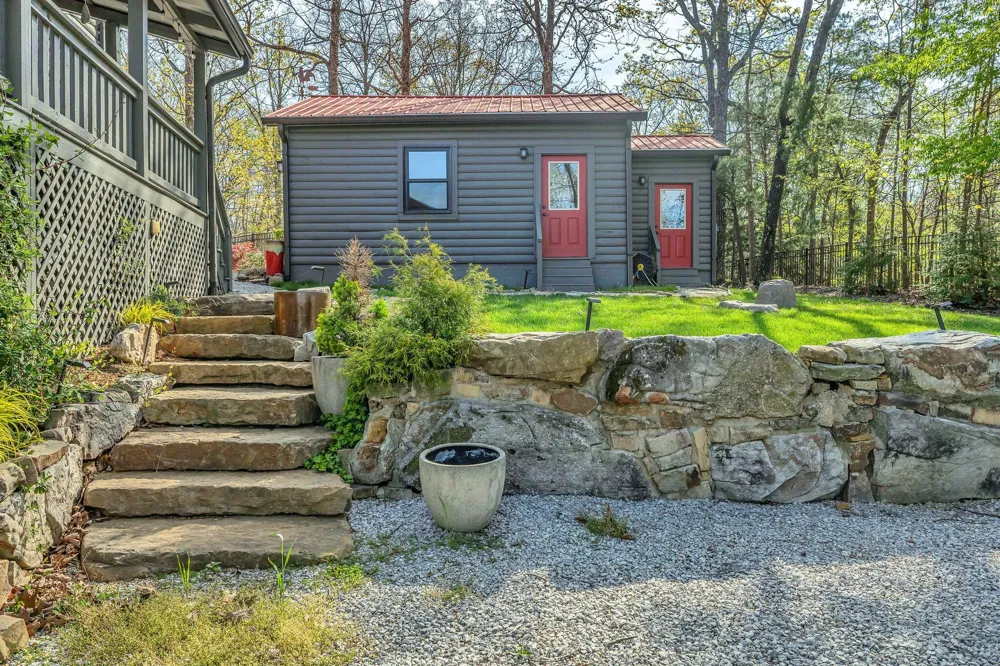 1841 Laurel Lake Drive Monteagle, TN 37356