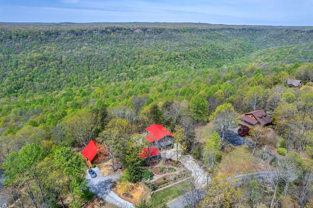 1841 Laurel Lake Drive Monteagle, TN 37356