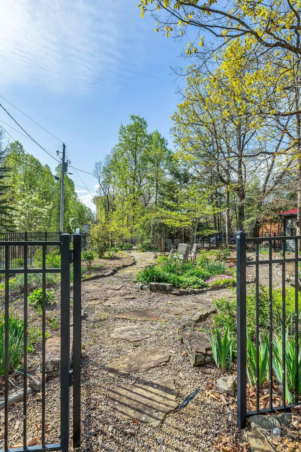 1841 Laurel Lake Drive Monteagle, TN 37356