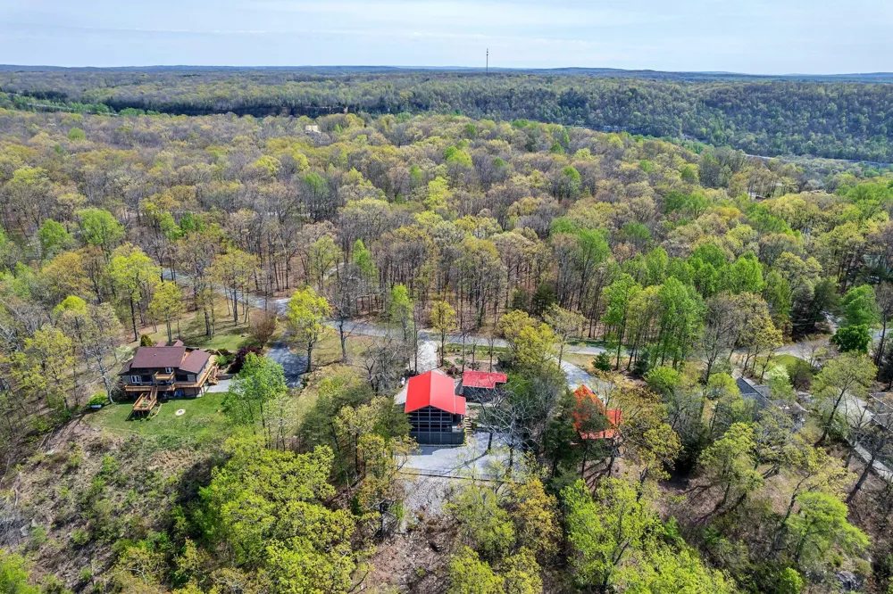 1841 Laurel Lake Drive Monteagle, TN 37356
