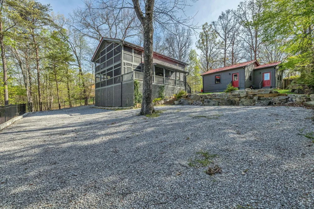 1841 Laurel Lake Drive Monteagle, TN 37356