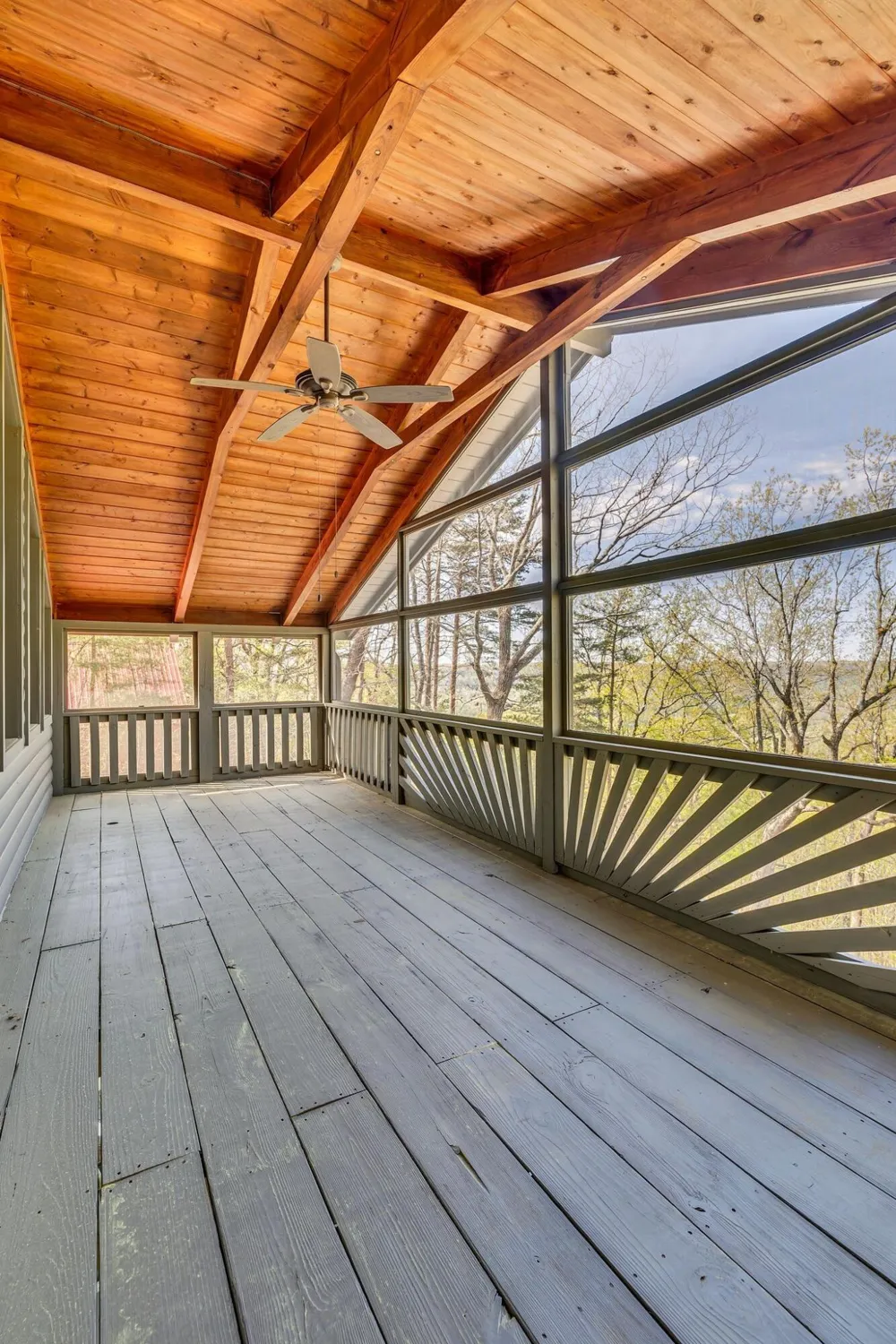 1841 Laurel Lake Drive Monteagle, TN 37356