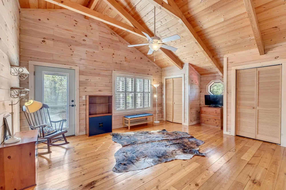 1841 Laurel Lake Drive Monteagle, TN 37356