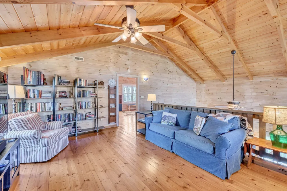 1841 Laurel Lake Drive Monteagle, TN 37356