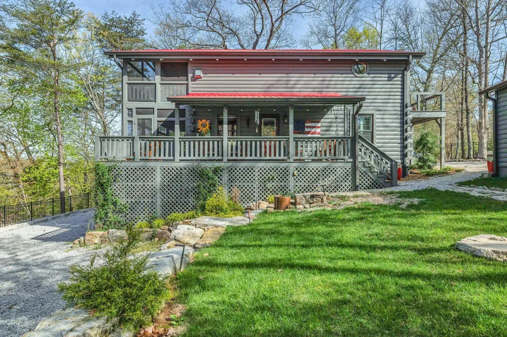 1841 Laurel Lake Drive Monteagle, TN 37356