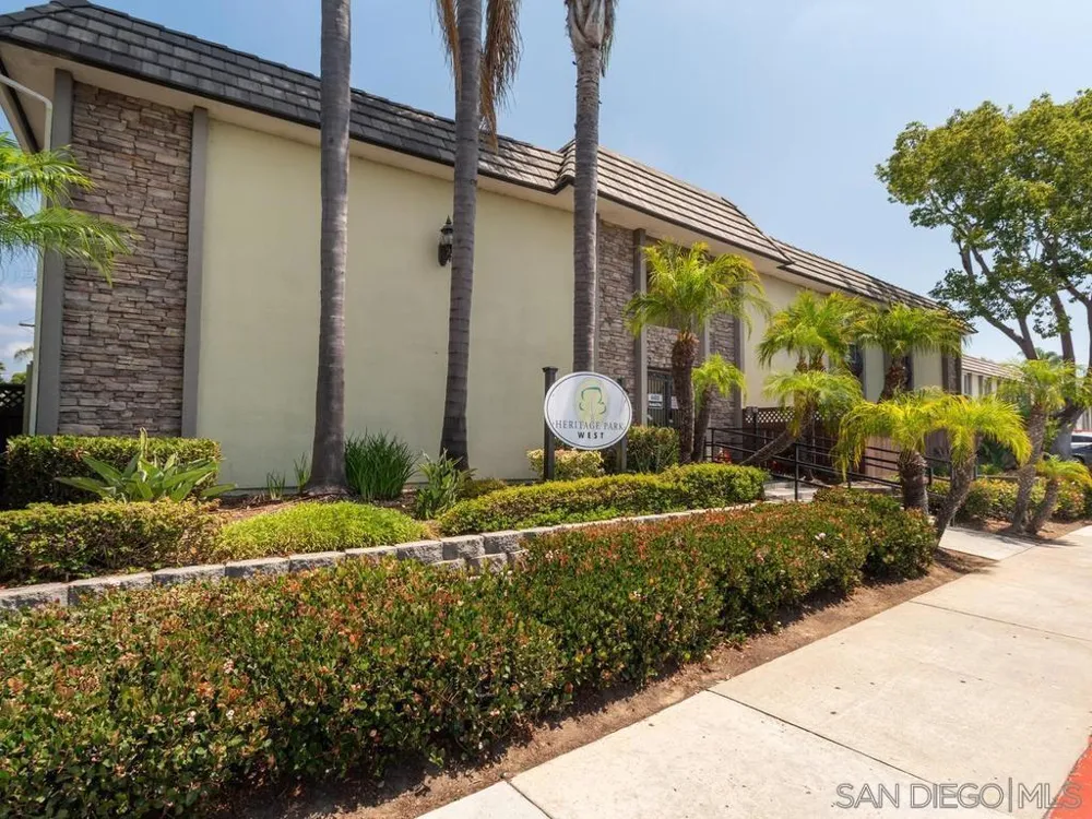 6666 Beadnell Way #6 San Diego, CA 92117