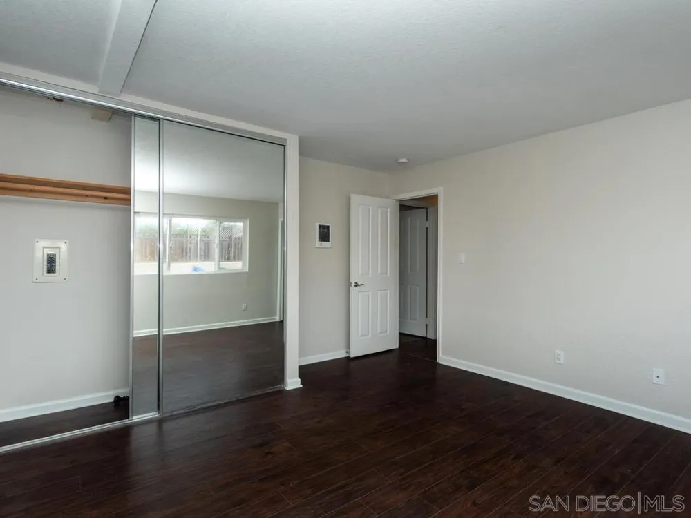 6666 Beadnell Way #6 San Diego, CA 92117