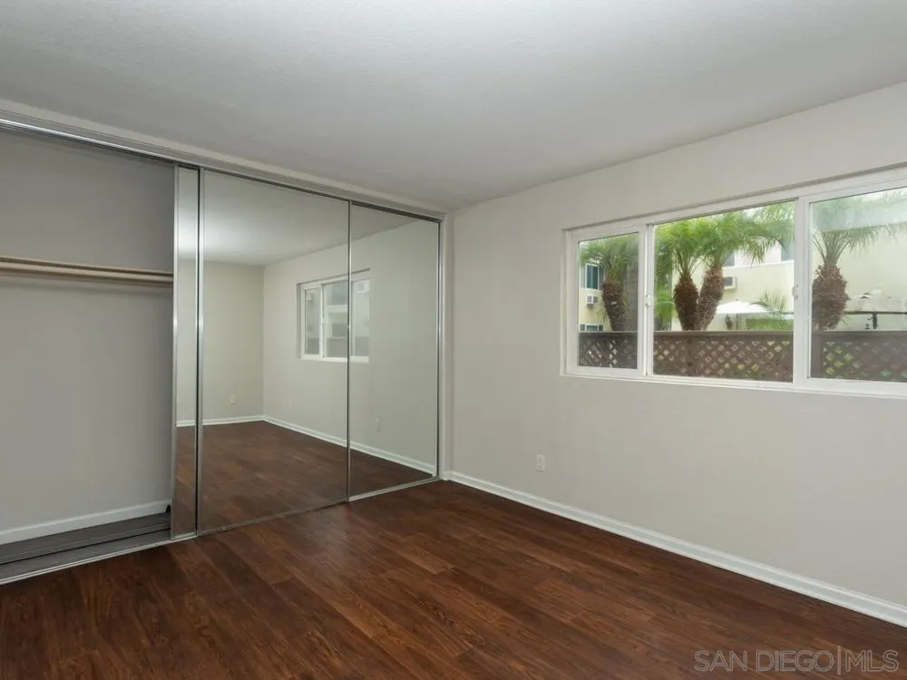 6666 Beadnell Way #6 San Diego, CA 92117