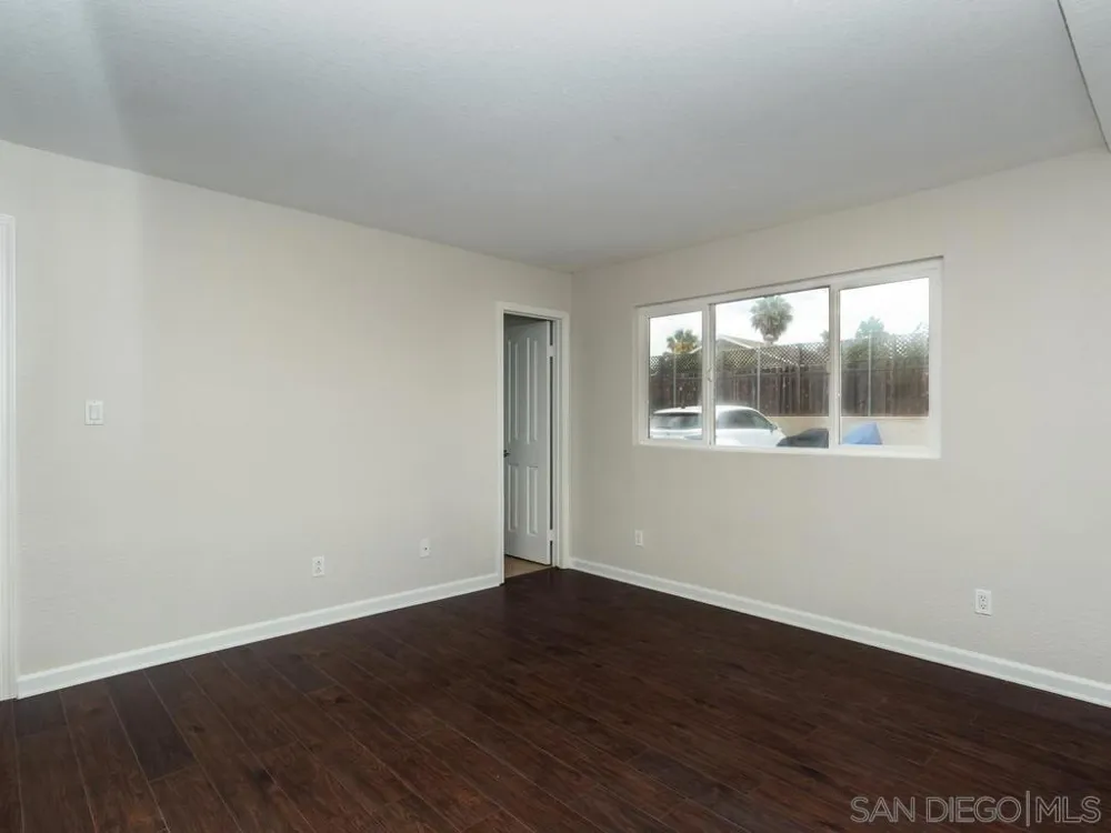 6666 Beadnell Way #6 San Diego, CA 92117