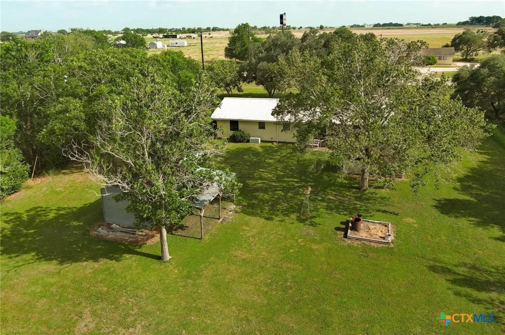2179 US Highway 90a Shiner, TX 77984