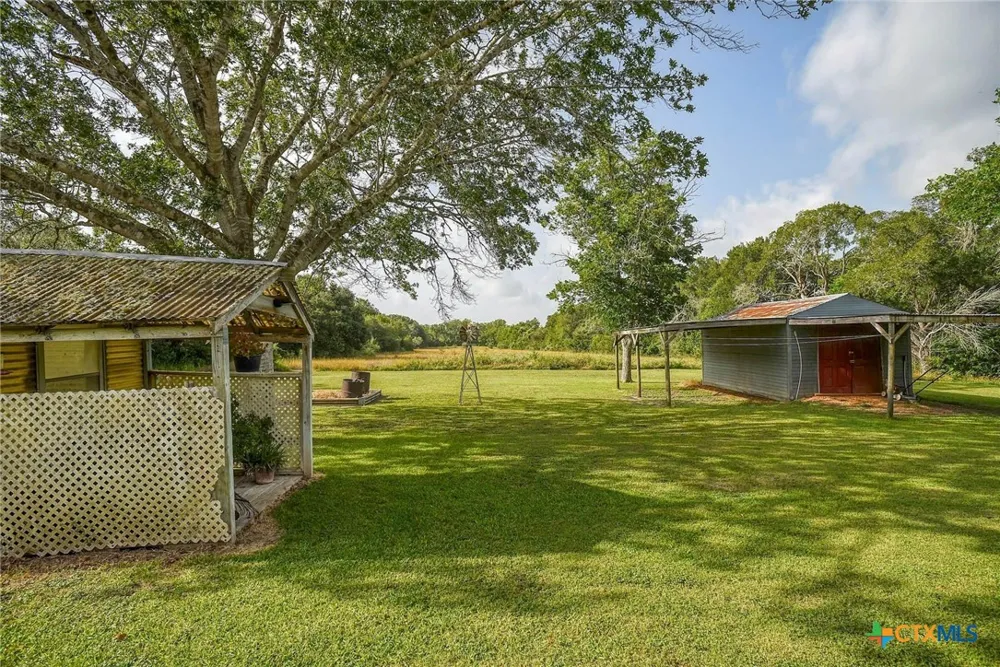 2179 US Highway 90a Shiner, TX 77984