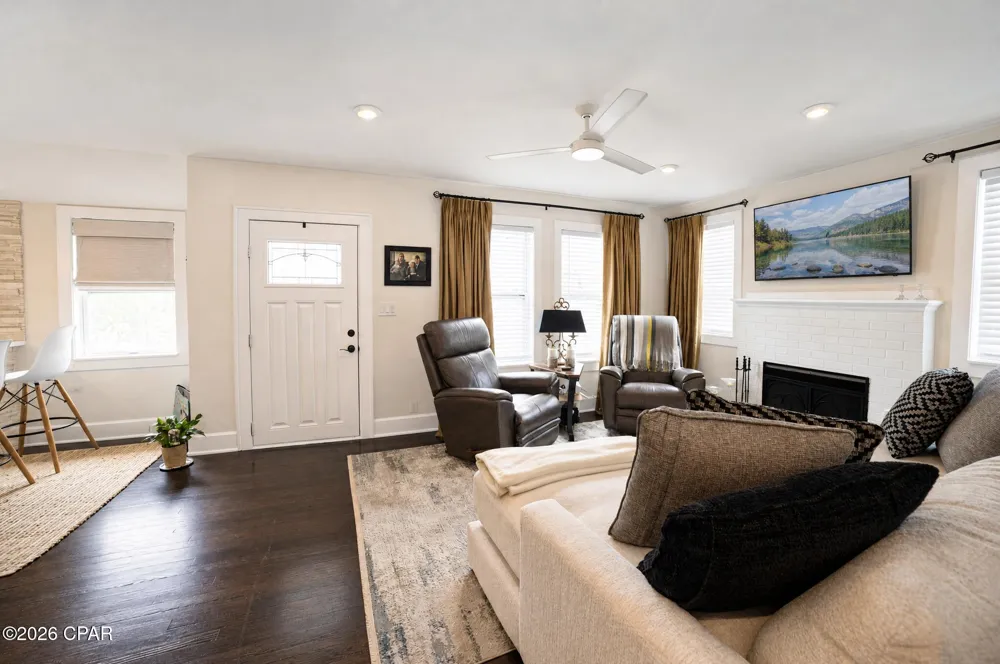 421 Bunkers Cove Road Panama City, FL 32401
