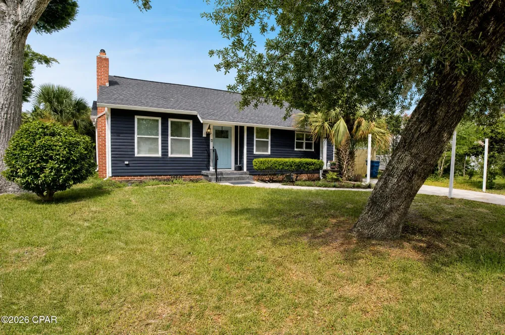421 Bunkers Cove Road Panama City, FL 32401