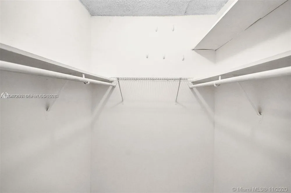 1228 West Ave #613 Miami Beach, FL 33139