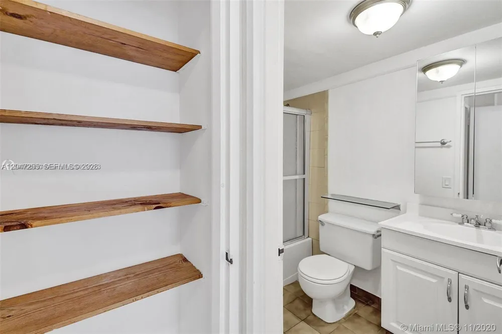 1228 West Ave #613 Miami Beach, FL 33139
