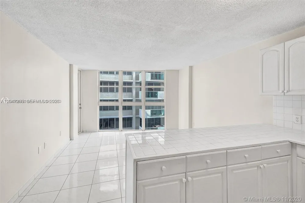 1228 West Ave #613 Miami Beach, FL 33139