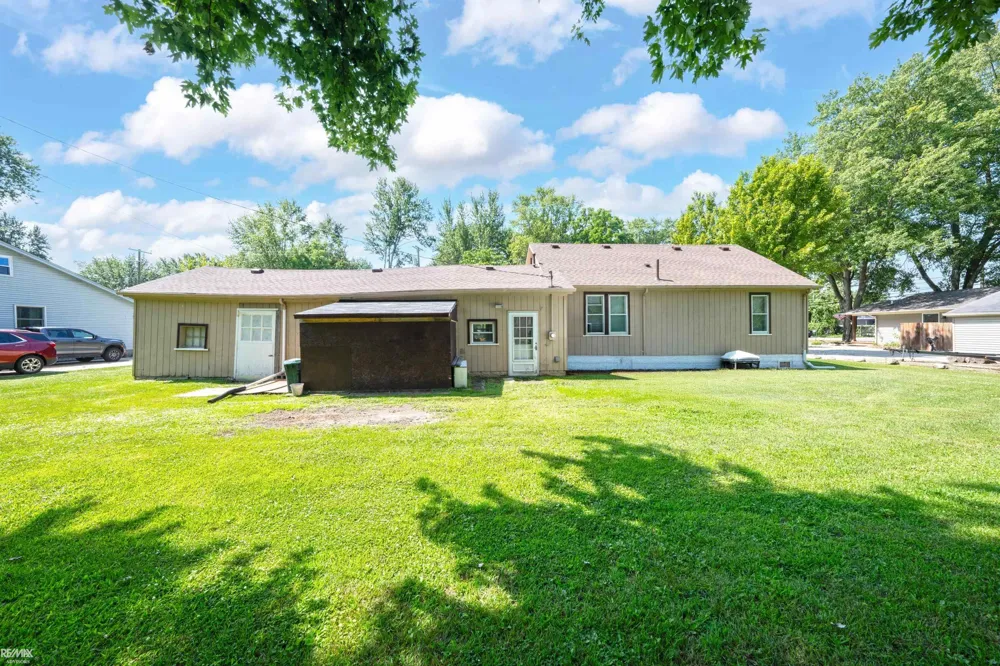 4460 Taft Road Clay Township, MI 48001