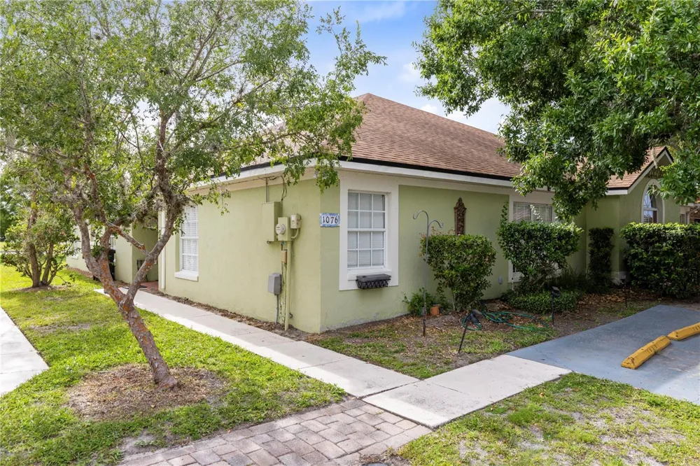 1076 UNIVERSAL REST PLACE Kissimmee, FL 34744