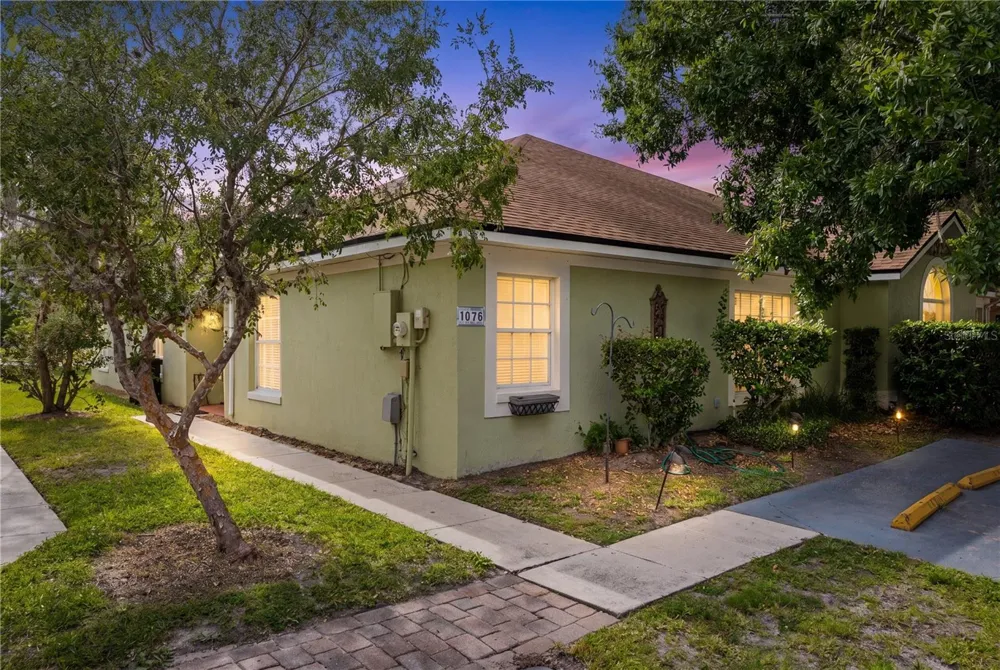 1076 UNIVERSAL REST PLACE Kissimmee, FL 34744