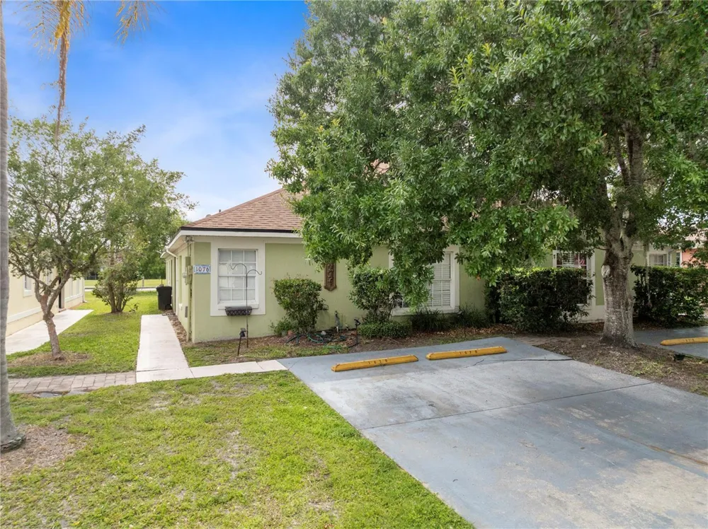 1076 UNIVERSAL REST PLACE Kissimmee, FL 34744