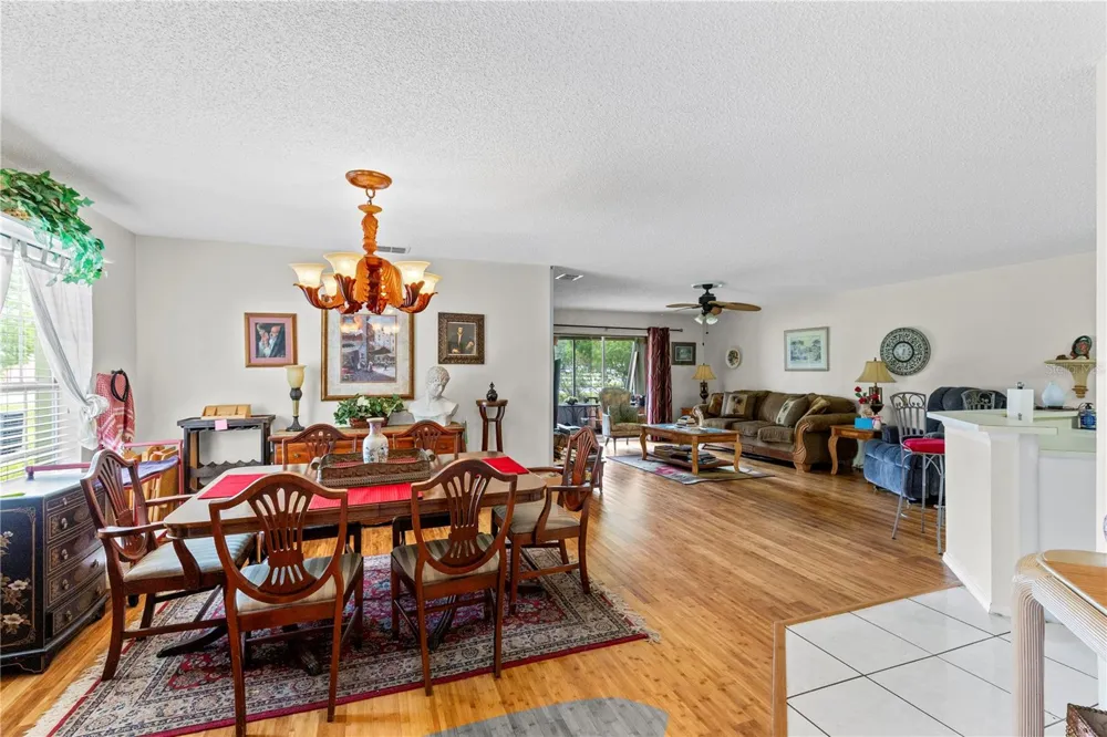 1076 UNIVERSAL REST PLACE Kissimmee, FL 34744
