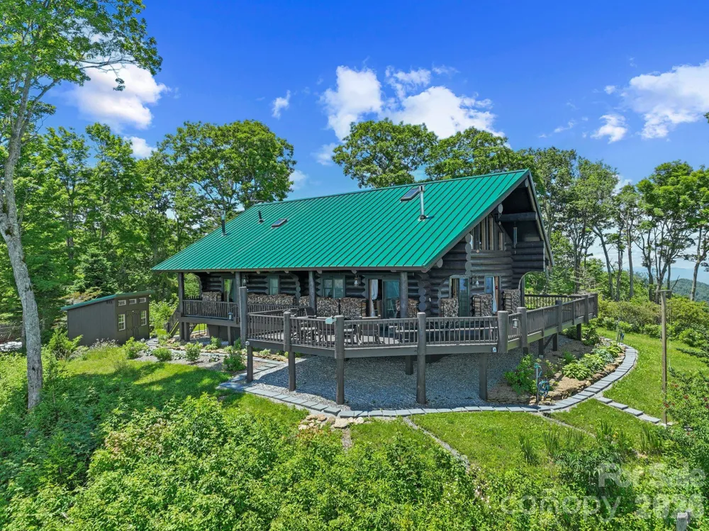 300 Licklog Mountain Trail #68-72 Burnsville, NC 28714
