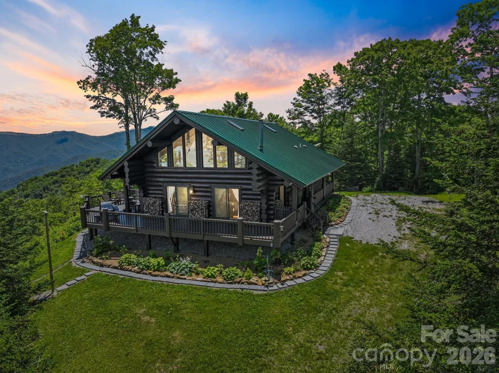 300 Licklog Mountain Trail #68-72 Burnsville, NC 28714
