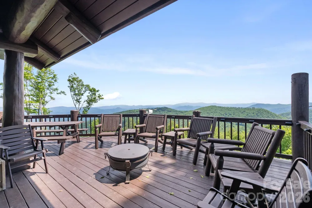 300 Licklog Mountain Trail #68-72 Burnsville, NC 28714