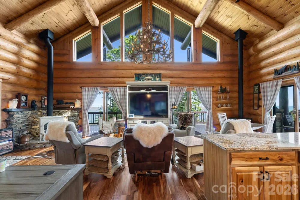 300 Licklog Mountain Trail #68-72 Burnsville, NC 28714