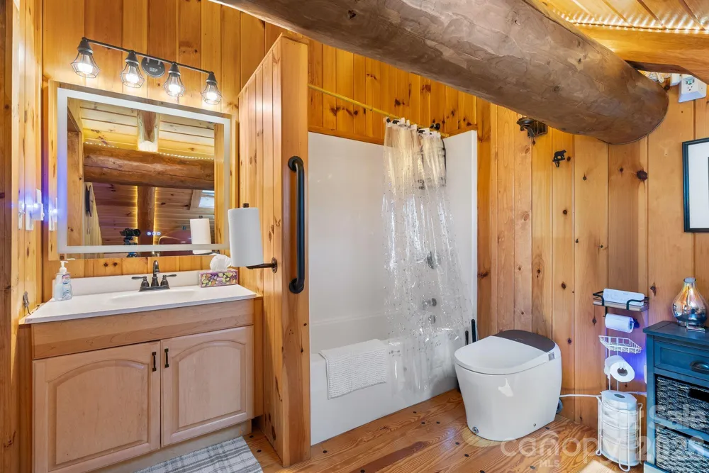300 Licklog Mountain Trail #68-72 Burnsville, NC 28714