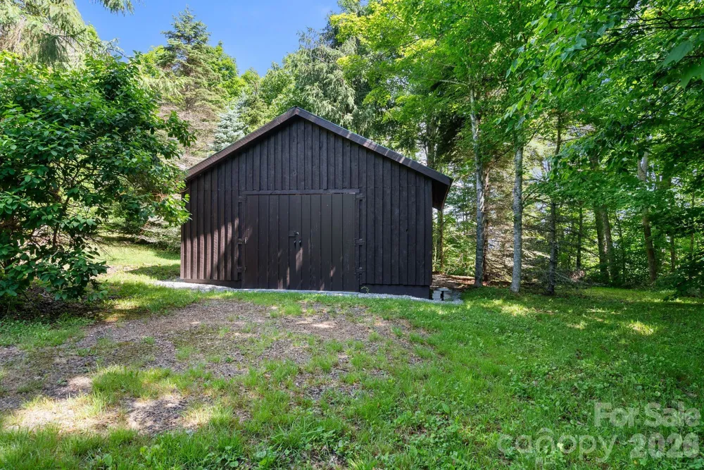 300 Licklog Mountain Trail #68-72 Burnsville, NC 28714