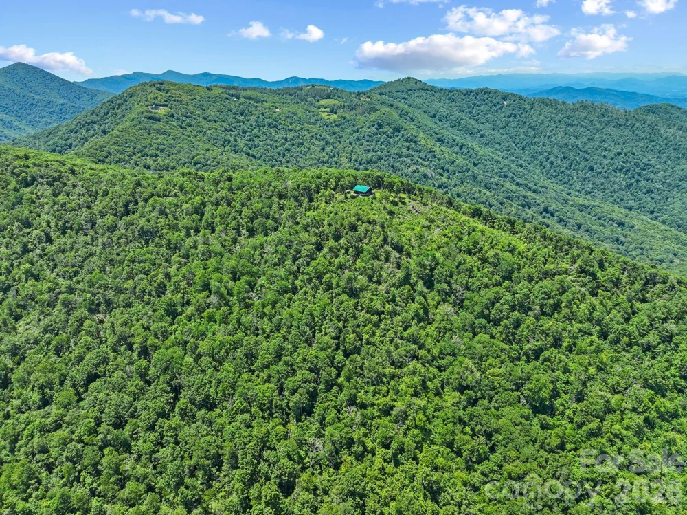 300 Licklog Mountain Trail #68-72 Burnsville, NC 28714