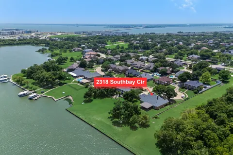 2318 Southbay Circle