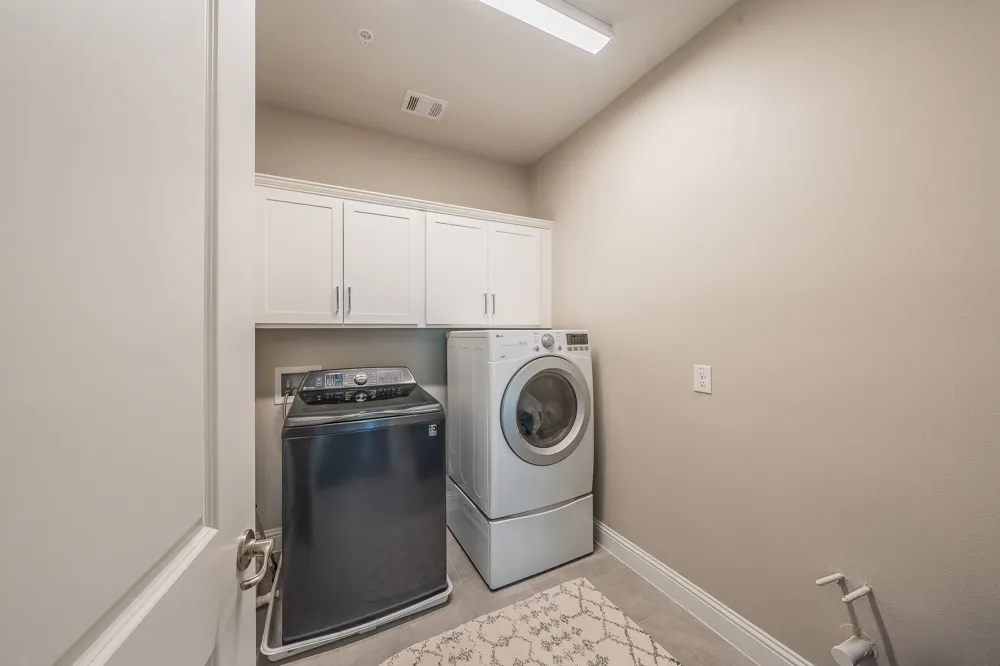 1735 Wittington Place #3206 Farmers Branch, TX 75234
